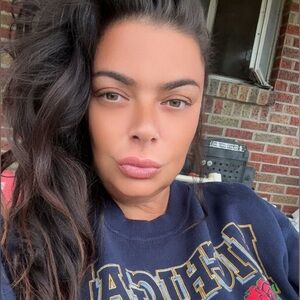 Meet your Posher, Patricia